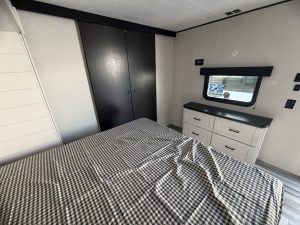 2026 JAY FLIGHT SLX 325BHT – Stock #T0075J-2