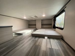 2026 JAY FLIGHT BUNGALOW 404LOFT – Stock #T0105B