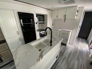 2026 JAY FLIGHT SLX 334RTS – Stock #T0133J-1