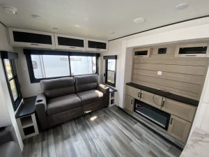 2026 JAY FLIGHT SLX 334RTS – Stock #T0133J-1