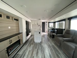 2026 JAY FLIGHT SLX 334RTS – Stock #T0133J-1