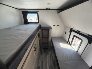 2026 JAY FLIGHT SLX 295TBS – Stock #T0220J