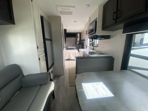 2023 JAY FLIGHT SLX 212QB – Stock #T0538J-1