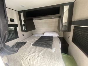 2023 JAY FLIGHT SLX 212QB – Stock #T0538J-1