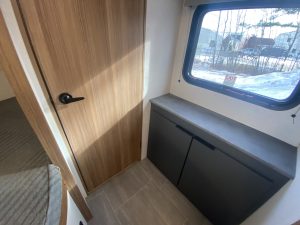 2025 TRAIL RUNNER 31DB – Stock #T4037T