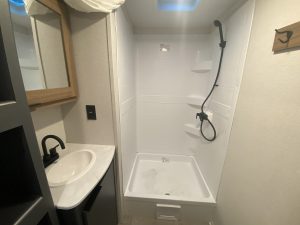 2025 TRAIL RUNNER 31DB – Stock #T4037T