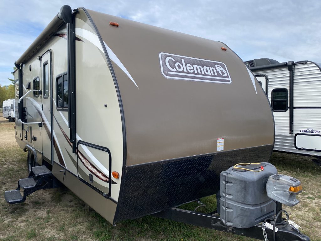 2016 COLEMAN 2305QB – Stock #T4710C