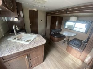 2016 COLEMAN 2305QB – Stock #T4710C