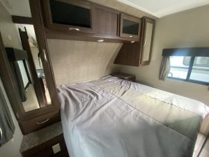 2016 COLEMAN 2305QB – Stock #T4710C