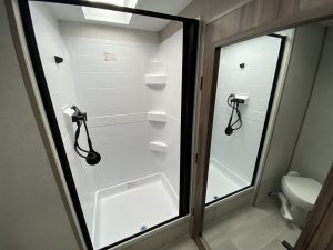 2025 CONNECT 302FBK – Stock #T6768C